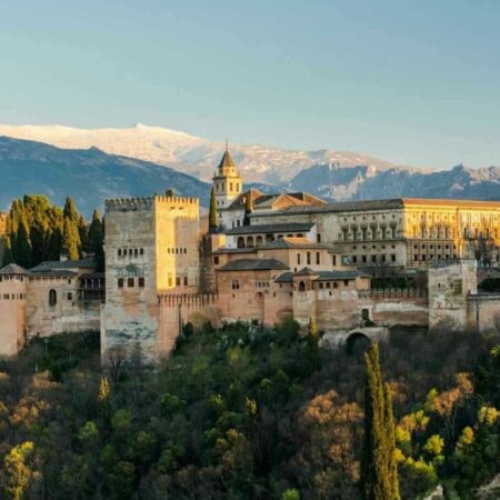 Alhambra: Alcazaba, Jardines y Generalife (entrada incluida)
